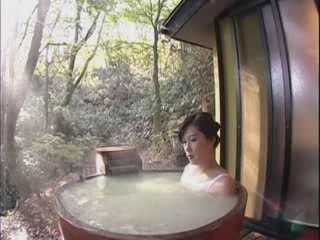 Get wet and wild with a Tokyo temptress's sensual solo soak session