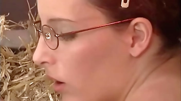 The mega cool chick farm incl. Making Of (2006)