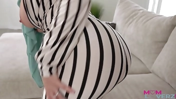 Hijab Stepmom Lilly Hall Wants to Breed S2-E3