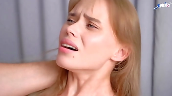 A student asked her teacher to teach her how to give a deep blow job - MariMoore