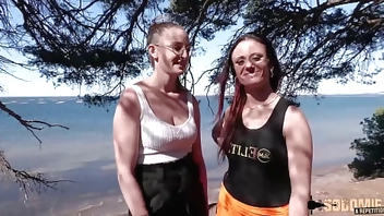 Arianna gets fucked by a naughty girl in a FFH threesome