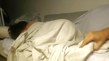 Could STEPSON really Crawl under the Blanket&Cum in STEPMOM at Night?