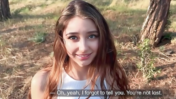 A WALK IN THE PARK ENDED IN SEX WITH A STRANGER - She Thought She Was Lost And Got Fucked