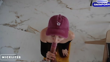 The pizza girl ate my pizza and wanted to run away. I made her suck