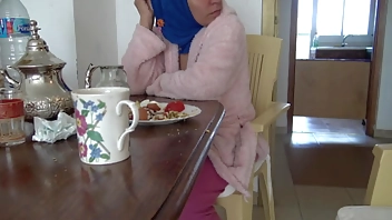 turkish stepmother masturbates her stepson while having breakfast