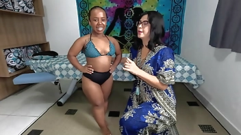 I received a Tantrica in my small pussy in the Salvaley space