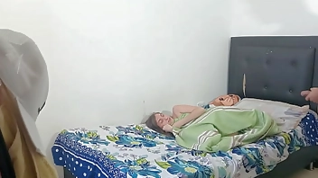 MY STEP-SISTER PRESENTS AS MY GIRLFRIEND SO THAT I GIVE HER A HARD FUCK AND SHE SWALLOWS ALL MY CUM