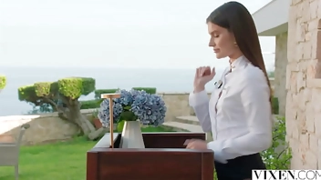 VIXEN Flawless Asbhy Has Passionate Tryst With Older Man