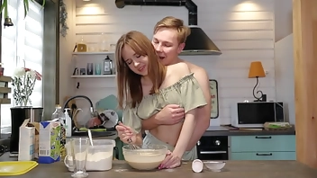 Come on, I'm cooking! No, I'm fucking pussy!? Lots of sperm - applause!