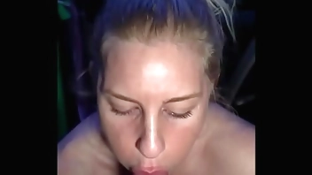 Fit MILF gets fucked in car after gym