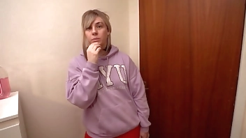 Big Butt Stepmom Shares Bed With Stepson During Cold Night