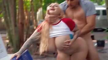 Once Jukz Gotti's White Top Soaks Wet, She Is Ready To Make Her Way On JMac's Cock - REALITY KINGS