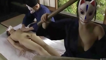 ภรรยาของเขาได้รับการเยียวยาด้วยการเอาไก่ของหมอเข้าไปในหีของเธอ