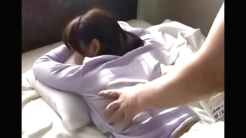 [中文字幕]人妻 按摩師，另求番號名