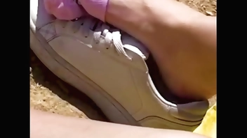 Girlfriend reveals her sweaty feet and slips out of her stinky sneakers, shoeplay stinky socks foot dipping shoeplay