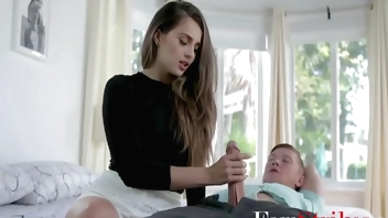 Nerd Stepsister Knows How To Handle Stepbrother's Blue Balls- Sofie Reyez