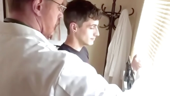 funsizeboys-fsb0035-gay-size-difference-microphilia-tubecut-10m-720p.mp4