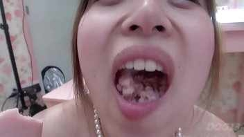 犬嗅娘8　包茎チン嗅ぎ！鼻コキ！フェラ 編( 13-02)