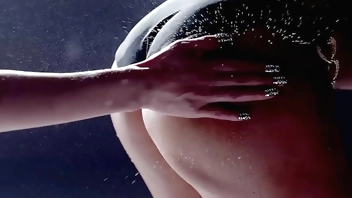 HYUNA RED (Kpop Sexy Nude Dance Cover)