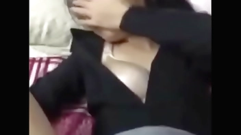 Pinay nasarapan sa maliit