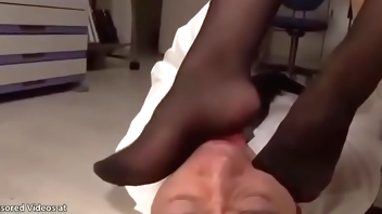 Japanese foot fetish sex with rude secretary