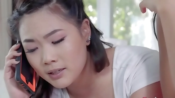 Petite asian slut fucked in threeway