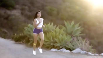 Brunette picked up and fuck photographer