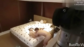 Cô dâu với anh rể Scandal .