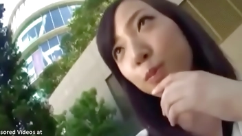 Japanese random girl accepts to fuck in hotel