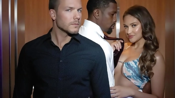 Hot Latina Thot Caught 2 Timing [Spanish Subs]