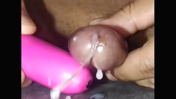 Tamil Wife husband close up cumming