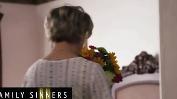 FAMILY SINNERS - Naughty MILF Dee Williams Shows Her Stepson Robby Echo How To Eat And Fuck A Real Woman's Pussy