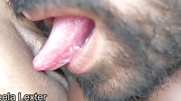 गर्म नौकरानी ने मालिक के साथ एक महान चूसने और कट्टर बकवास किया था हिंदी xx