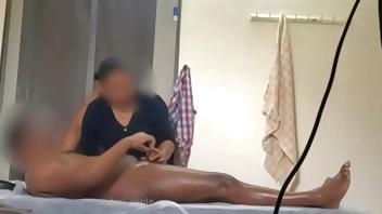happy ending and blowjob in massage parlour