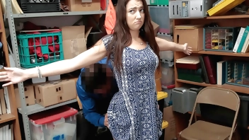 The Mall Officer Handled the Teen's Shoplifting Situation Locally - Myshopfuck