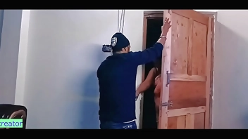 सौतेली बहन सौतेले भाई को मानसिक संतुष्टि दिलाने में मदद कर रही है! मुझे और चाहिए