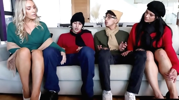 MomSwop - Really Supportive Moms Bearing for Their Ill Stepsons