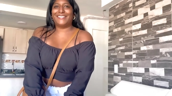 BEAUTIFUL BIG ASS BABY IN THE SHOPPING CENTER MEETS A STRANGER WHO TAKES HER TO HIS HOUSE AND FUCKS HER BIG ASS