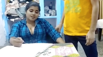 Wow your boobs so hot. मेरी गली की लड़की के चूचे बहुत मोटे हो गए हैं। xxxsoniya