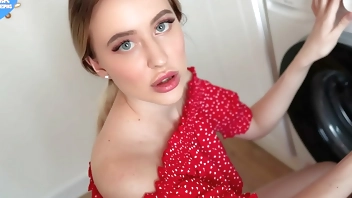 A Stupid Young Stepmom Shared Her Pussy With Her Stepson While Her Father Was Not At Home