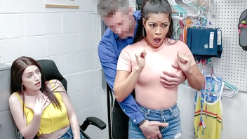 Hot Chicks Have to Agree to Security Guard's Terms - Pervcop