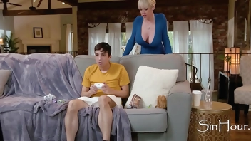 Stepmom's Cuntroller - Dee Williams, Ricky Spanish