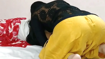 Bhabhi's thirsty tight pussy fucking Hindi sex video