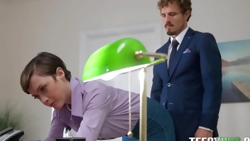 My Small Secretary Jade Valentine, Robby Echo