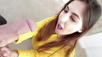 Stepsis Agrees to Gag on Stepbrother's Cock to Keep Him Quiet - Myhornysis