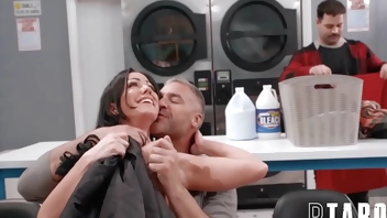 Risky Sneaky Public Tumble Charles Dera, Jennifer White, Wrex, Chloe