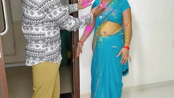 हैपी होली कोमल भाभी इस तरह कलर मत लगाओ मुझे