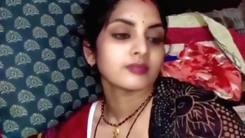 Indian beautiful girl make sex relation with her servant behind husband in midnight