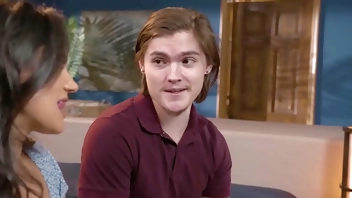 Freya Parker turned on by Penny Barbers silver tongue and invites her to put that tongue to good use in a threesome