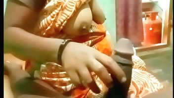 aunty handjob forming boy cock